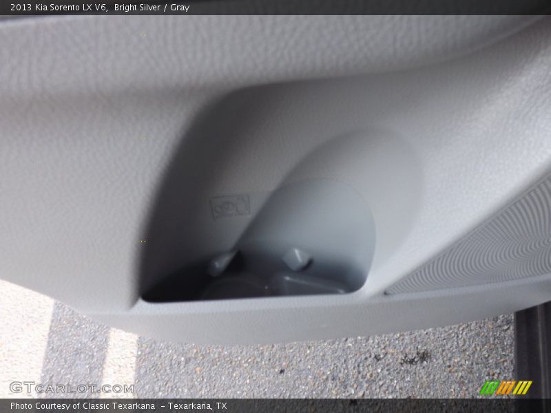 Bright Silver / Gray 2013 Kia Sorento LX V6