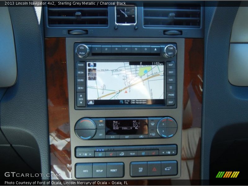 Sterling Grey Metallic / Charcoal Black 2013 Lincoln Navigator 4x2