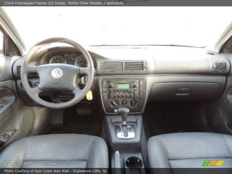 Reflex Silver Metallic / Anthracite 2004 Volkswagen Passat GLS Sedan