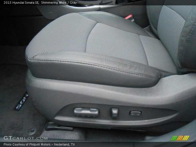 Shimmering White / Gray 2013 Hyundai Sonata SE