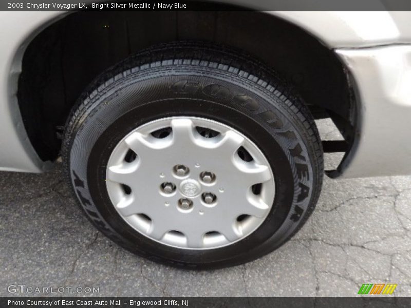  2003 Voyager LX Wheel