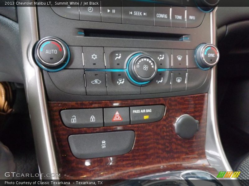 Summit White / Jet Black 2013 Chevrolet Malibu LT