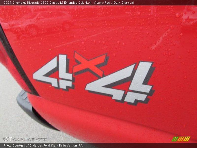 Victory Red / Dark Charcoal 2007 Chevrolet Silverado 1500 Classic LS Extended Cab 4x4