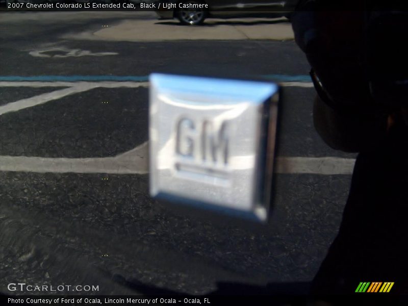 Black / Light Cashmere 2007 Chevrolet Colorado LS Extended Cab