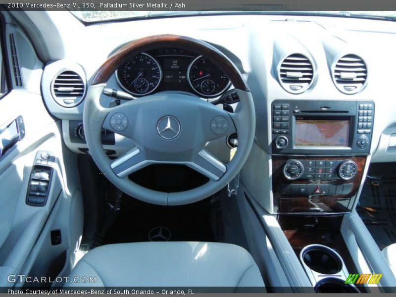 Dashboard of 2010 ML 350