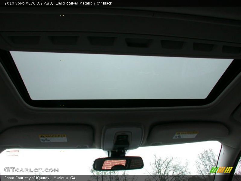 Electric Silver Metallic / Off Black 2010 Volvo XC70 3.2 AWD