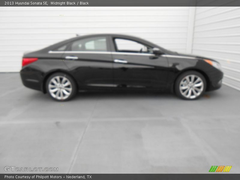 Midnight Black / Black 2013 Hyundai Sonata SE