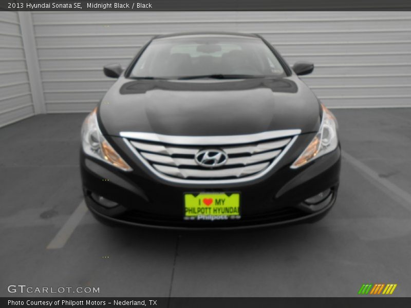 Midnight Black / Black 2013 Hyundai Sonata SE