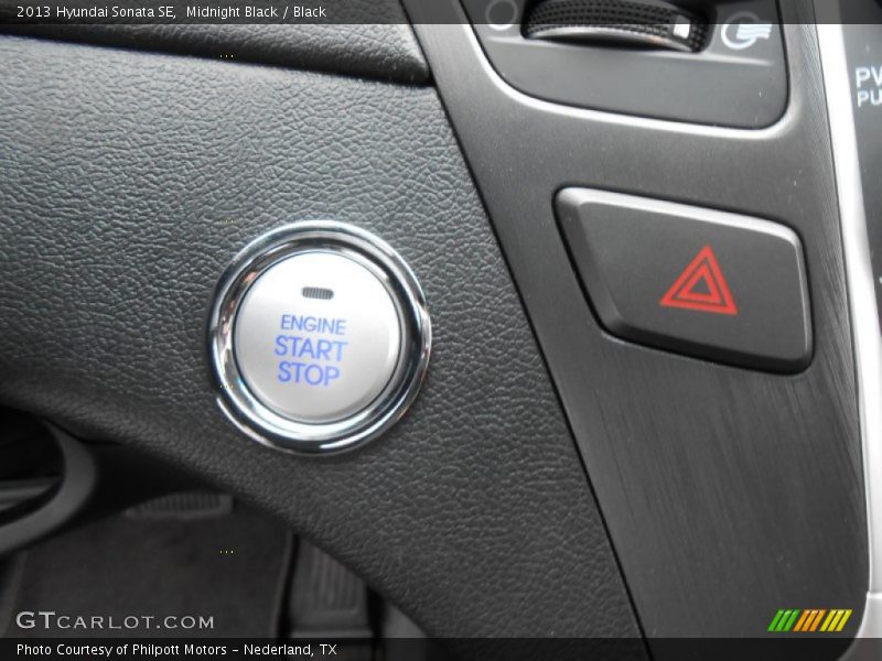 Midnight Black / Black 2013 Hyundai Sonata SE