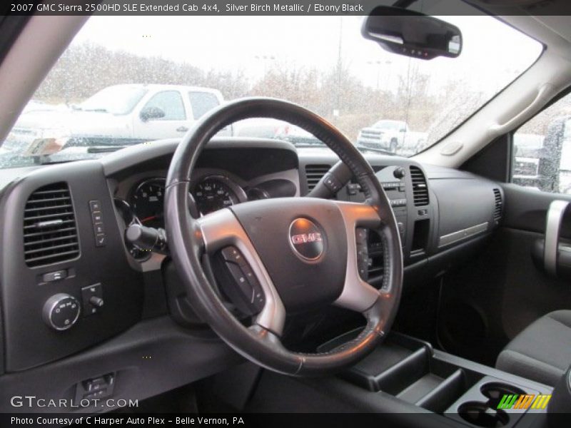 Dashboard of 2007 Sierra 2500HD SLE Extended Cab 4x4