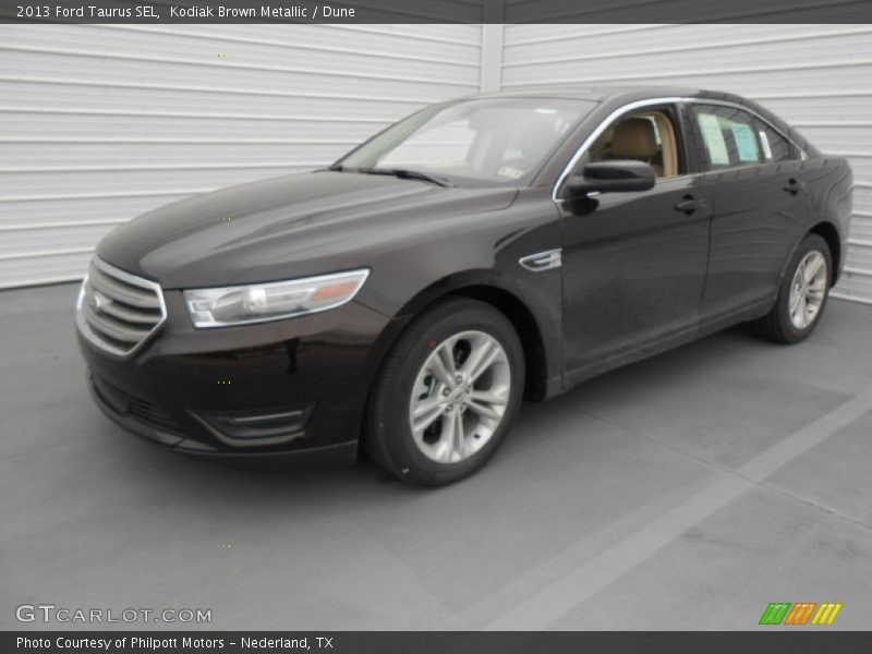 Kodiak Brown Metallic / Dune 2013 Ford Taurus SEL