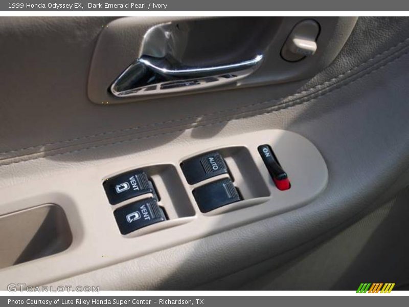 Dark Emerald Pearl / Ivory 1999 Honda Odyssey EX