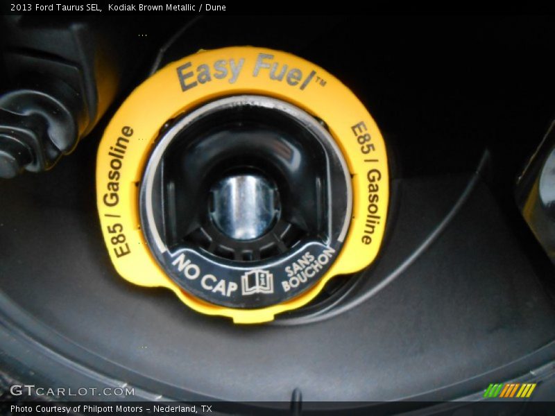 Kodiak Brown Metallic / Dune 2013 Ford Taurus SEL