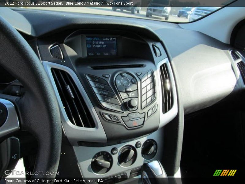 Blue Candy Metallic / Two-Tone Sport 2012 Ford Focus SE Sport Sedan