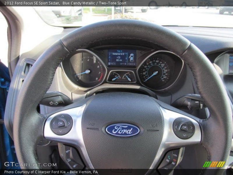 Blue Candy Metallic / Two-Tone Sport 2012 Ford Focus SE Sport Sedan
