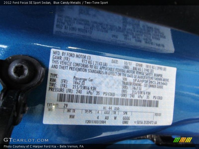 Blue Candy Metallic / Two-Tone Sport 2012 Ford Focus SE Sport Sedan