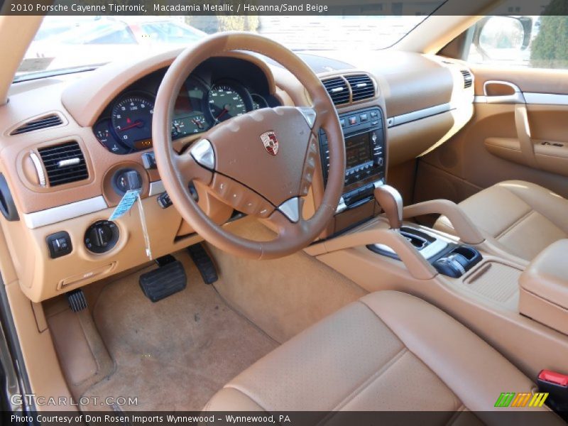 Macadamia Metallic / Havanna/Sand Beige 2010 Porsche Cayenne Tiptronic