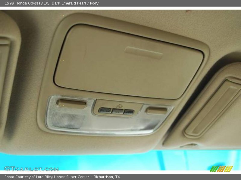 Dark Emerald Pearl / Ivory 1999 Honda Odyssey EX