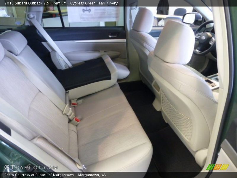 Cypress Green Pearl / Ivory 2013 Subaru Outback 2.5i Premium