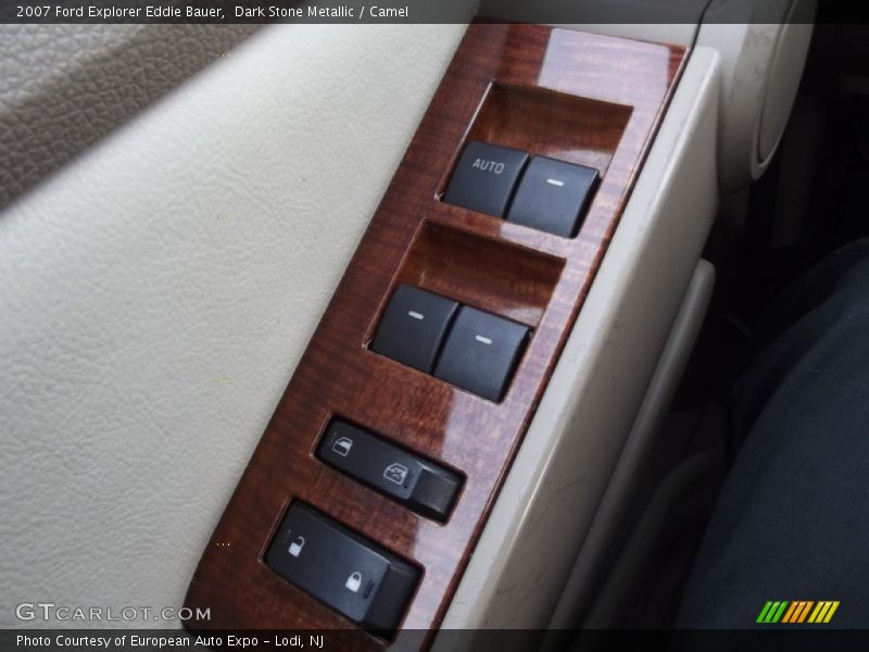 Controls of 2007 Explorer Eddie Bauer