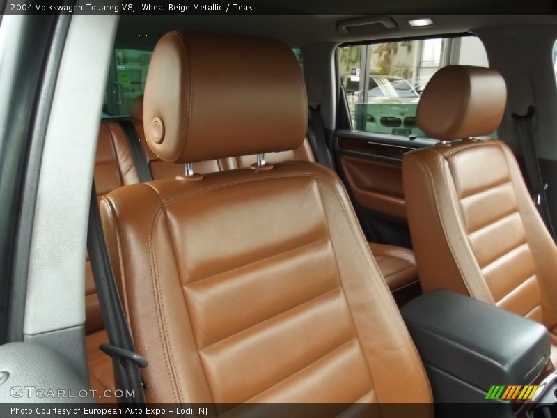 Wheat Beige Metallic / Teak 2004 Volkswagen Touareg V8