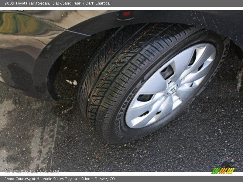 Black Sand Pearl / Dark Charcoal 2009 Toyota Yaris Sedan