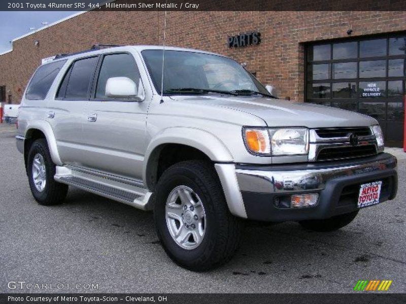 Millennium Silver Metallic / Gray 2001 Toyota 4Runner SR5 4x4
