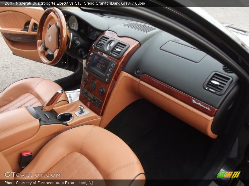 Dashboard of 2007 Quattroporte Executive GT
