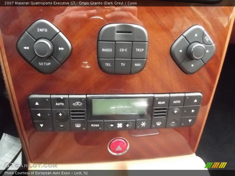 Controls of 2007 Quattroporte Executive GT