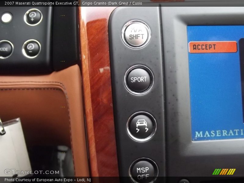 Controls of 2007 Quattroporte Executive GT