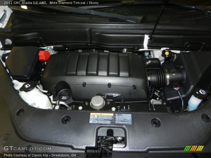 White Diamond Tintcoat / Ebony 2011 GMC Acadia SLE AWD