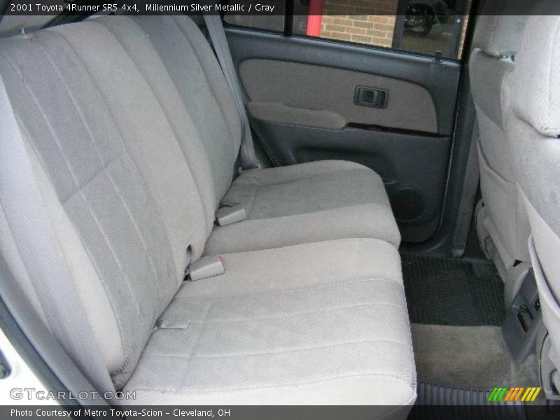 Millennium Silver Metallic / Gray 2001 Toyota 4Runner SR5 4x4