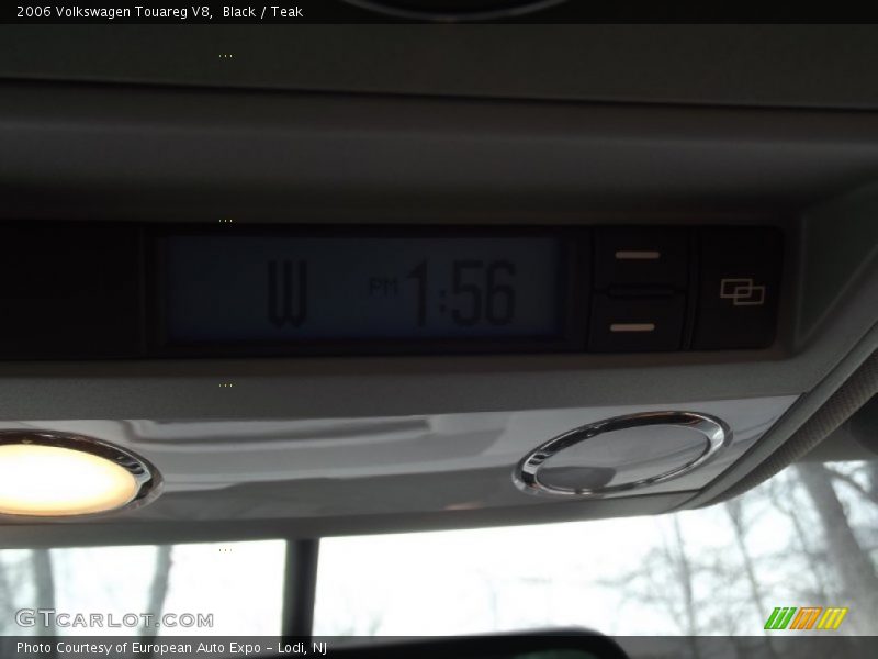 Black / Teak 2006 Volkswagen Touareg V8