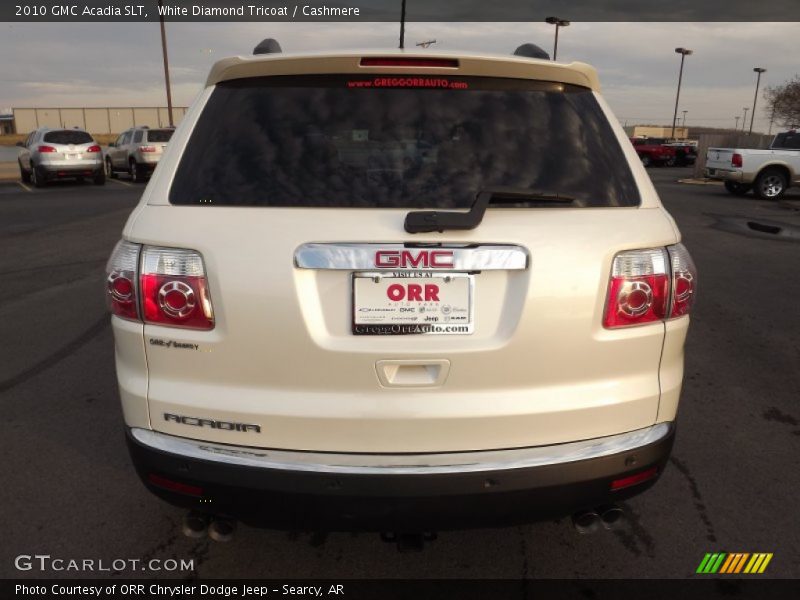 White Diamond Tricoat / Cashmere 2010 GMC Acadia SLT