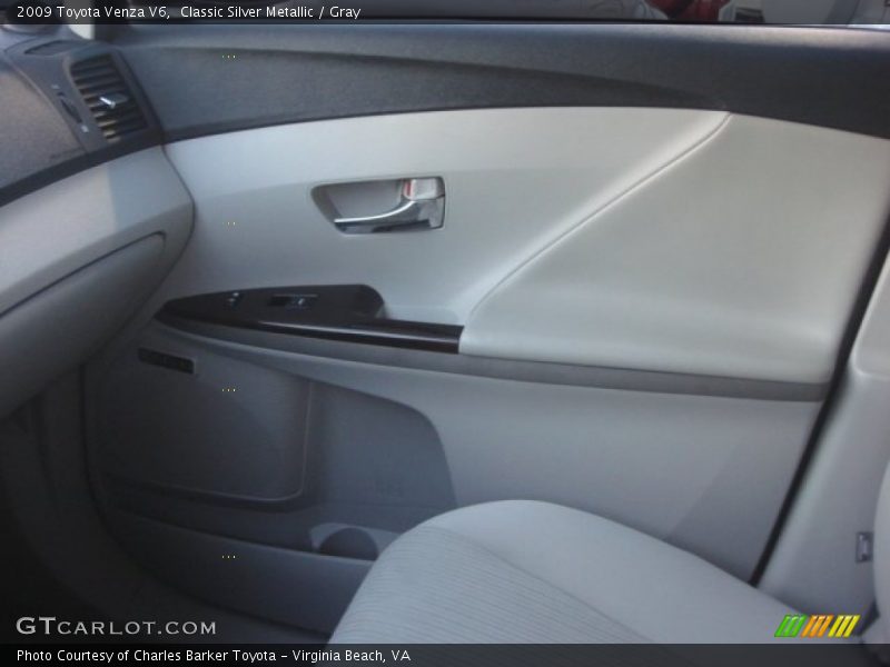 Classic Silver Metallic / Gray 2009 Toyota Venza V6