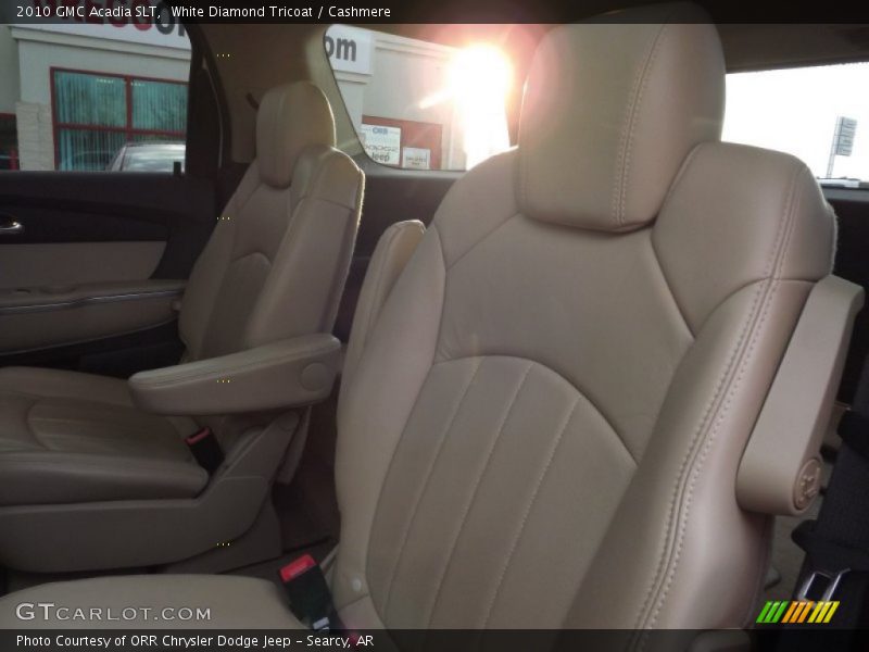 White Diamond Tricoat / Cashmere 2010 GMC Acadia SLT