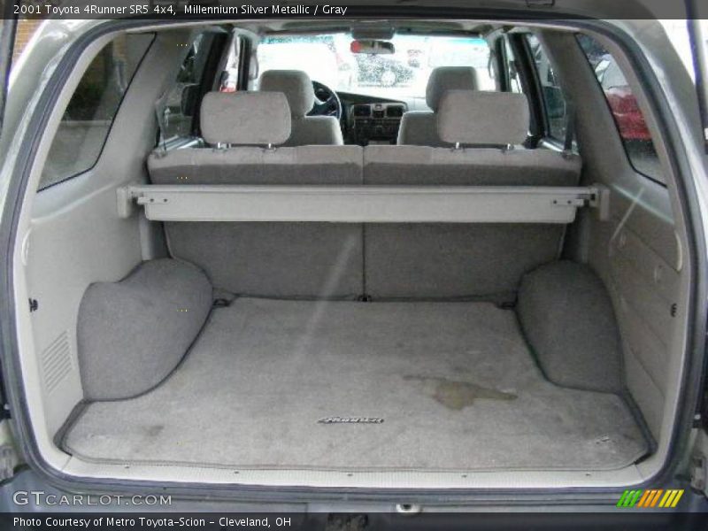 Millennium Silver Metallic / Gray 2001 Toyota 4Runner SR5 4x4