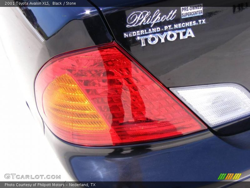 Black / Stone 2001 Toyota Avalon XLS