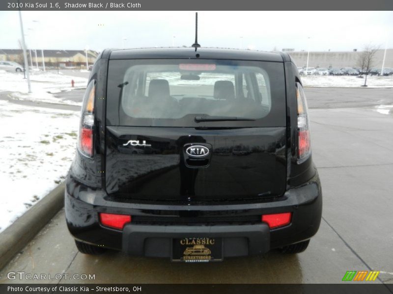 Shadow Black / Black Cloth 2010 Kia Soul 1.6