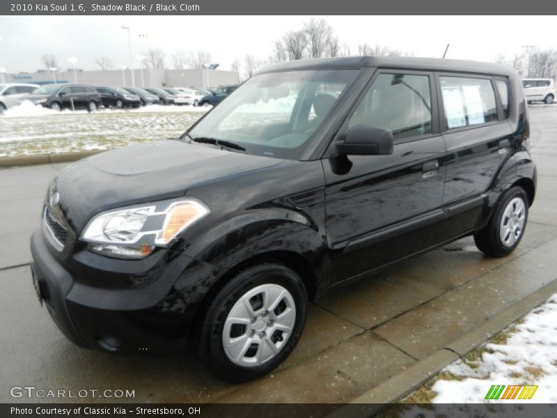 Shadow Black / Black Cloth 2010 Kia Soul 1.6