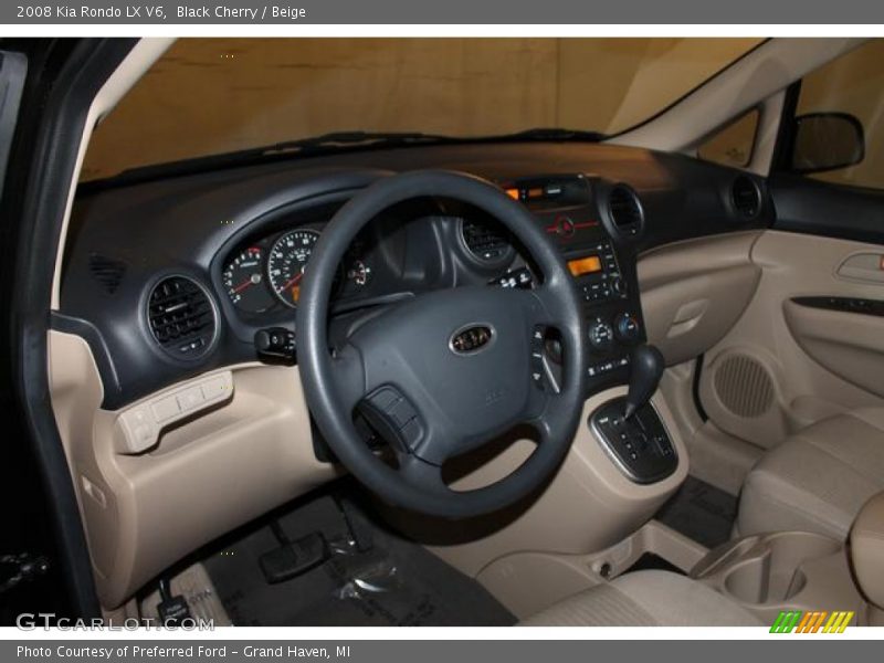 Black Cherry / Beige 2008 Kia Rondo LX V6