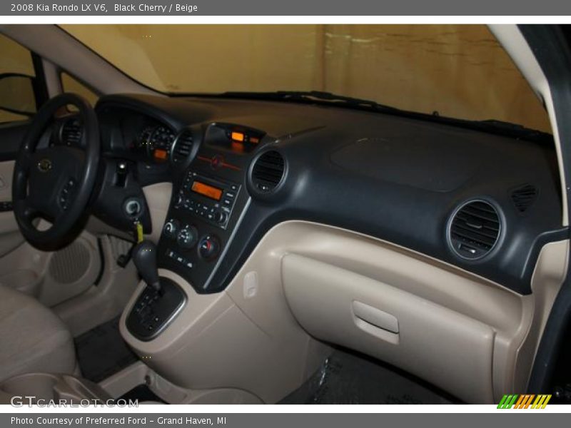 Black Cherry / Beige 2008 Kia Rondo LX V6