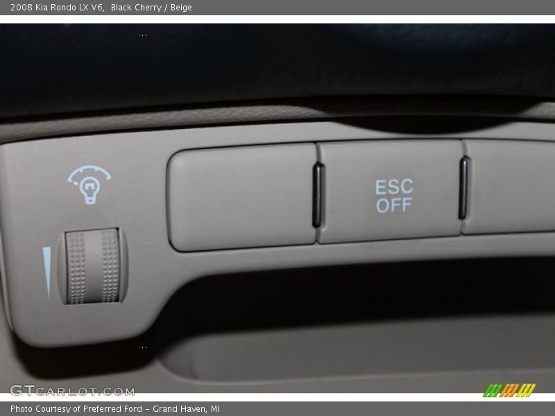 Black Cherry / Beige 2008 Kia Rondo LX V6