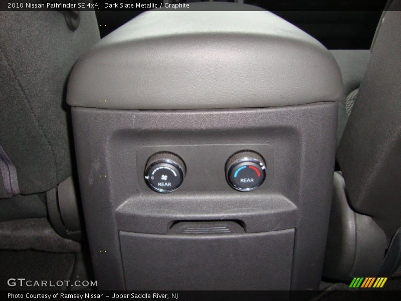 Dark Slate Metallic / Graphite 2010 Nissan Pathfinder SE 4x4