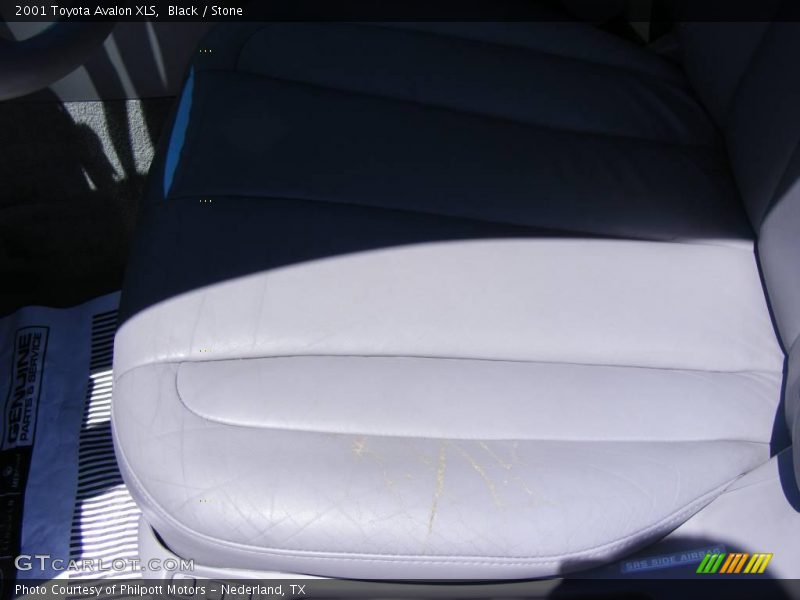 Black / Stone 2001 Toyota Avalon XLS