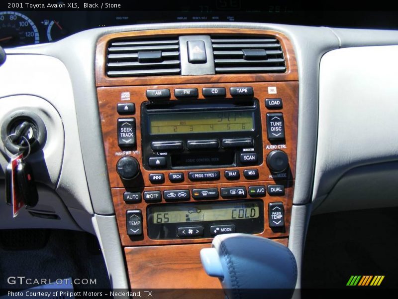 Black / Stone 2001 Toyota Avalon XLS