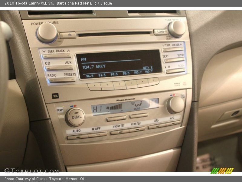 Controls of 2010 Camry XLE V6