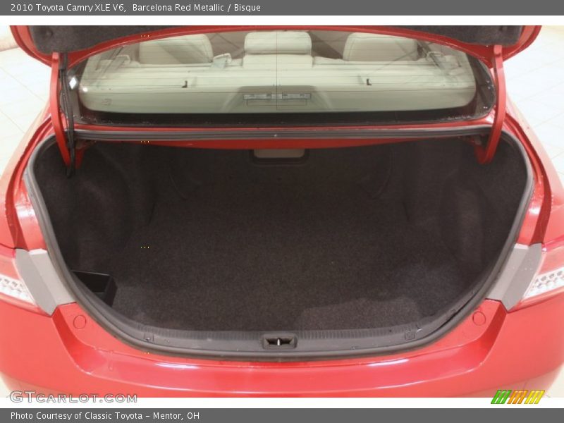  2010 Camry XLE V6 Trunk