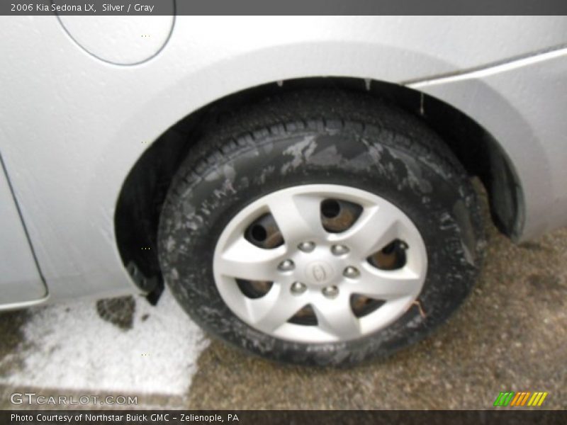 Silver / Gray 2006 Kia Sedona LX