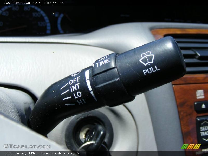 Black / Stone 2001 Toyota Avalon XLS